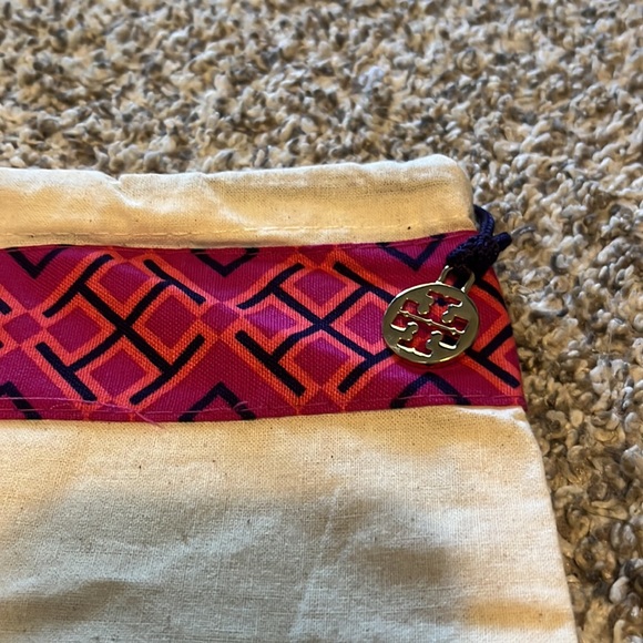 Tory Burch dust bag - Picture 2 of 3